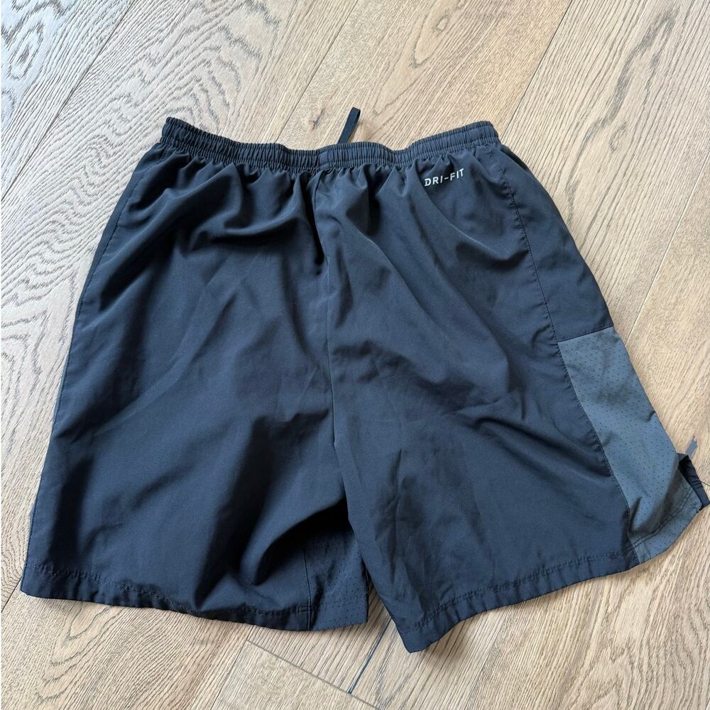 Nike Men's Navy Blue Active Athletic Running Shorts M